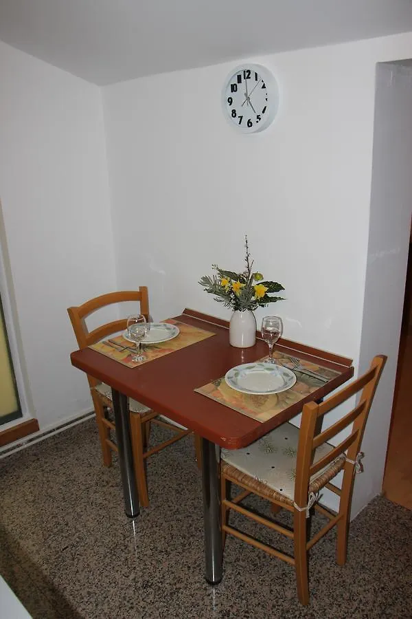 Apartment Dragun Pola 0*,  Croazia